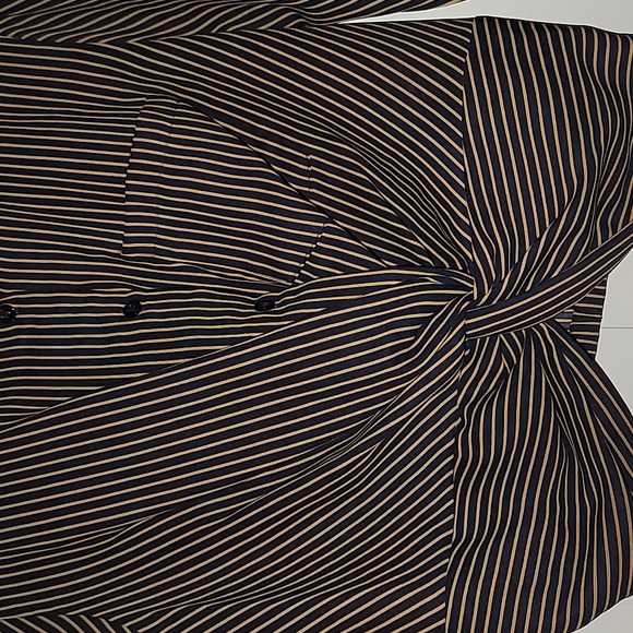 Blouse - Picture 3 of 3